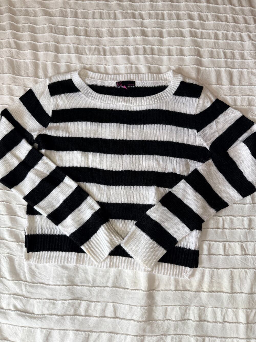 TO Sweaters Women’s Medium Black White Striped Knit Sweater Crewneck